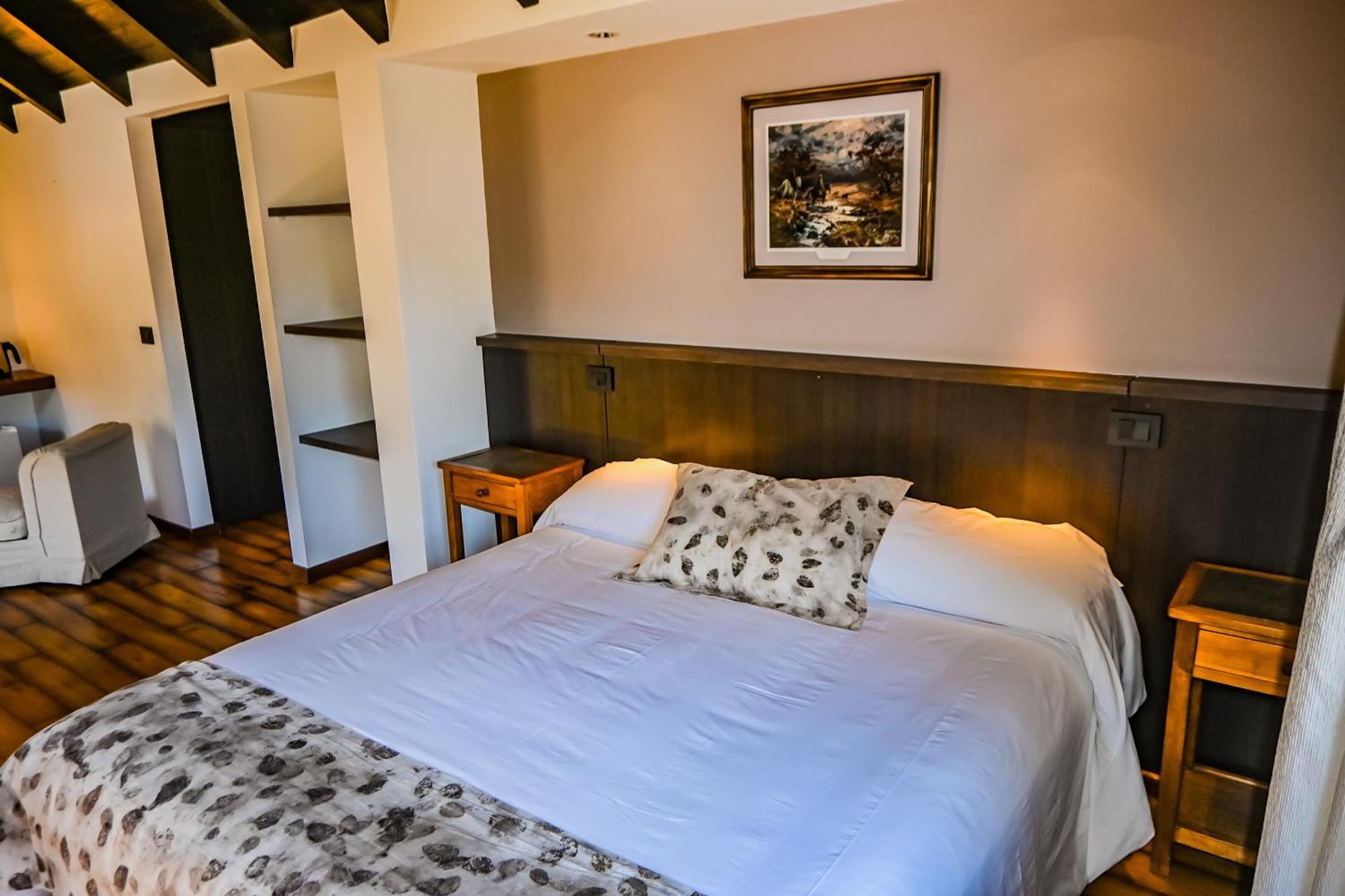 Hotel & La Cheminee